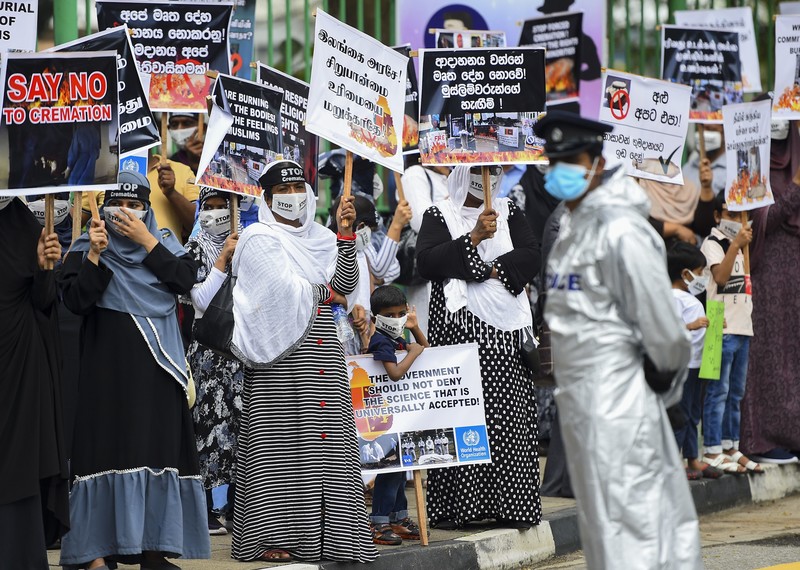 斯里蘭卡的社運人士呼籲終止強制火化。©AFP via Getty Images