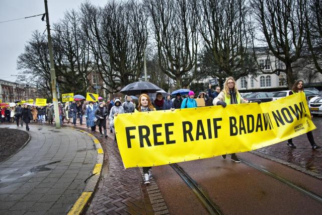 行動者在海牙呼籲釋放拉伊夫．巴達威