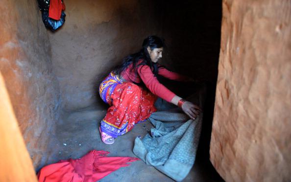 村民在朝泊蒂內“鋪床”。 © PRAKASH MATHEMA/AFP/Getty Images