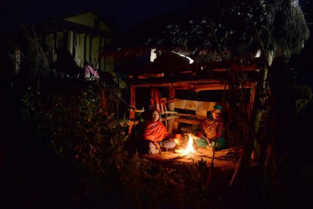 兩名正在經期中的尼泊爾婦女居住在朝泊蒂中 © PRAKASH MATHEMA/AFP/Getty Images