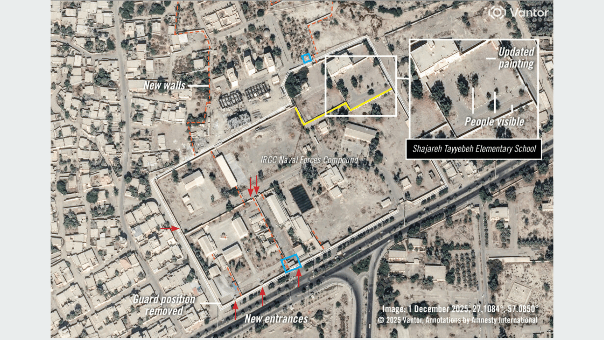 2025年12月1日的衛星影像顯示空襲前的伊斯蘭革命衛隊設施及被圍牆分隔的學校。校舍前可見人員活動，且自2024年9月以來，校園地面與圍牆似乎已重新粉刷。而在伊斯蘭革命衛隊設施內，變化包括內外圍牆的擴建（以橙色虛線標示）、新增對外出入口及內部閘門（以紅色箭頭標示），以及兩個疑似新增的哨站位置（以藍色方框標示）。此外，設施西南角原有的高架哨站也已被移除。