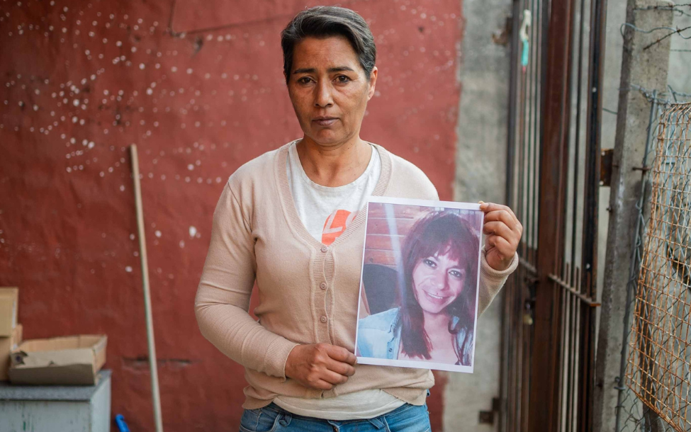 為索菲亞・費南德茲（Sofía Fernández）爭取正義的行動已有進展。索菲亞是一名 39 歲的跨性別女性，於 2023 年 4 月在警方拘留期間死亡。國際特赦組織已持續超過兩年支持索菲亞的家屬，包括其姊姊瑪貝爾（如上圖），提供鑑定報告與法律代理所需的財務協助。 